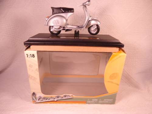 Maisto - Vespa 150 GS 1958
