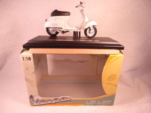 Maisto - Vespa 50 Special 1969 - # 39540