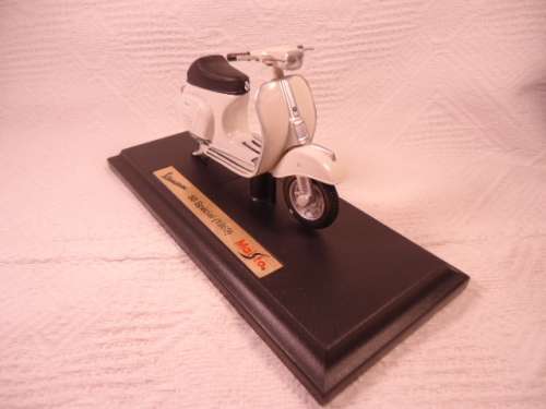 Maisto - Vespa 50 Special 1969 - # 39540