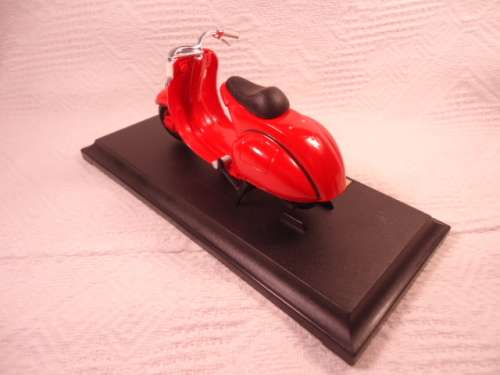 Maisto - Vespa 98 Corsa 1947