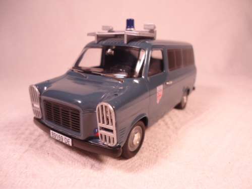 Vanguards - MKI Ford Transit Minibus CRS France - # VA06608