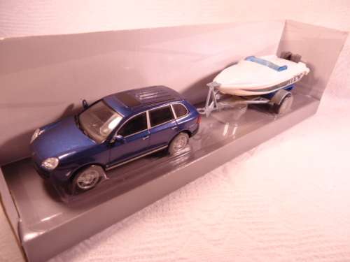 Cararama - Porsche Cayenne Turbo with Speedboat set - # 110