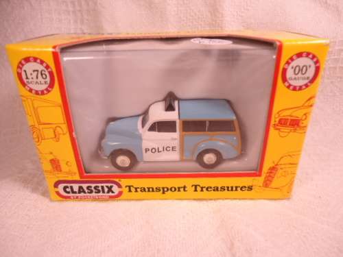 Classix - Morris Minor Traveller - Police Panda Estate Car - # 76837