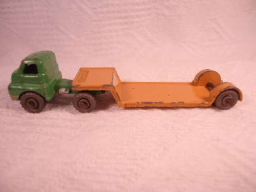 Matchbox RW - Bedford Low Loader - GMW - # 27a