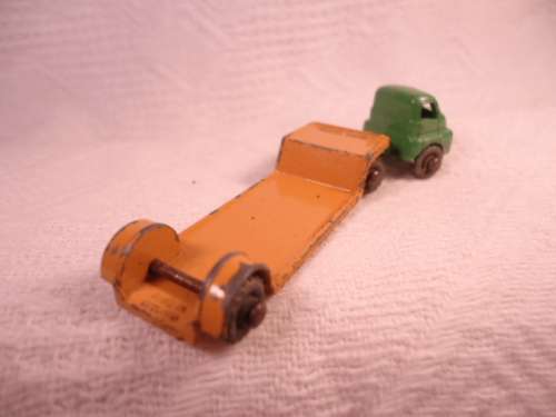 Matchbox RW - Bedford Low Loader - GMW - # 27a