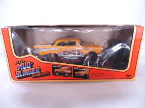 New Bright - 1988 Vintage Chevy 4x4 Mud Slinger Shocker - Battery Operated - # 245