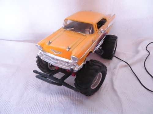 New Bright - 1988 Vintage Chevy 4x4 Mud Slinger Shocker - Battery Operated - # 245