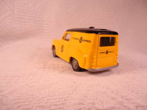 Lledo - Days Gone - Austin A35 Van - AA Technical services