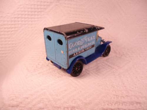 Matchbox - 1921 Ford Model T - Good Year - Superfast  # 44 - H