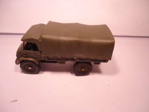 French Dinky  - Mercedes Unimog - # 821