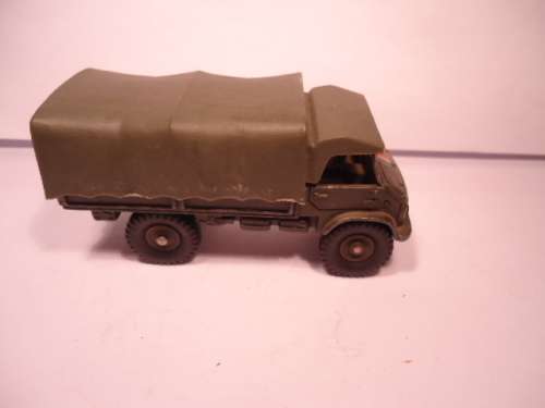 French Dinky  - Mercedes Unimog - # 821