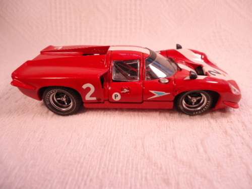 Model Best - Lola T70 - 1967 Hatch Surtees #2