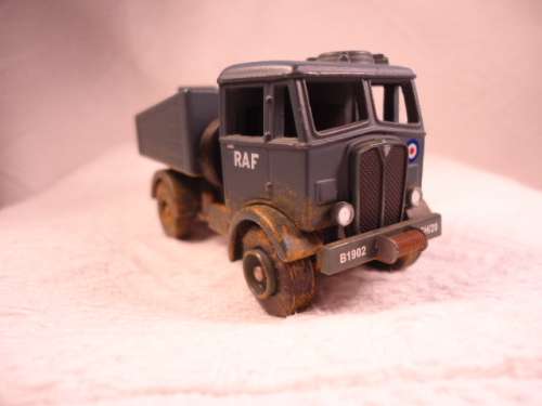 Corgi Junior - AEC Truck - RAF - Generator truck