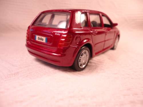Maisto - Fiat Stilo - 1\38
