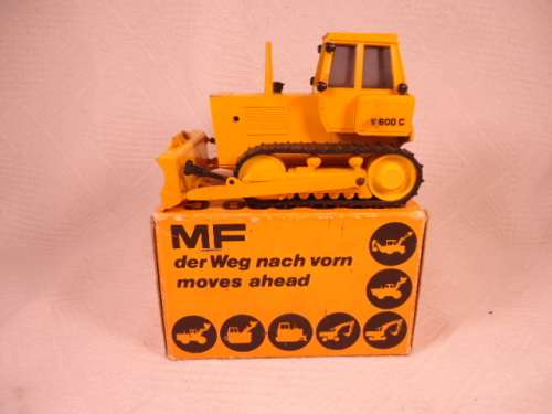 Massey Ferguson - Cursor Model 1269 - Bulldozer - Hanomag Inc. & Co. -  MF D 600 C