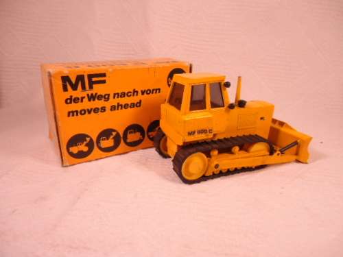 Massey Ferguson - Cursor Model 1269 - Bulldozer - Hanomag Inc. & Co. -  MF D 600 C