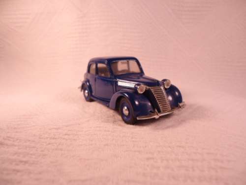 Brumm - Fiat 1100 B (1948-49)  - # r64