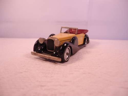 Models of Yesteryear - 1938 Lagonda Drophead Coupe - Y11