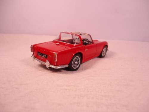 Corgi /Vanguards - Triumph TR4 - #VA11500