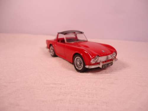 Corgi /Vanguards - Triumph TR4 - #VA11500