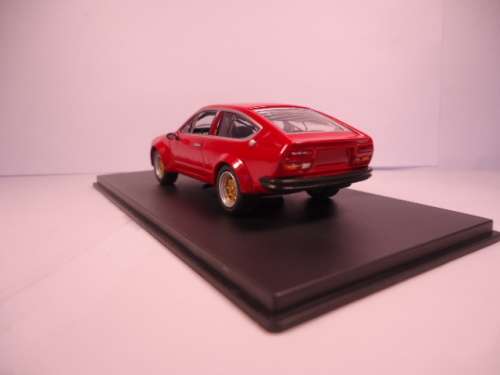 M4 - Alfa Romeo Alfetta GTV2000 - 1976 - 7203