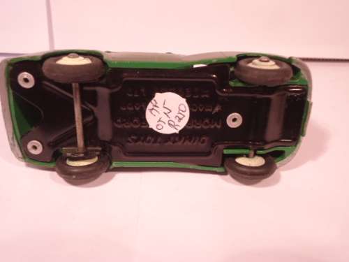 Dinky - Morris Oxford - Restored - wheels wrong color - # 40G