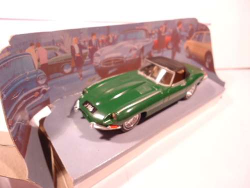 Matchbox Dinky - 1968 Jaguar E Type Mk 1 1/2 - # DY - 1