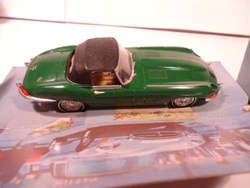 Matchbox Dinky - 1968 Jaguar E Type Mk 1 1/2 - # DY - 1