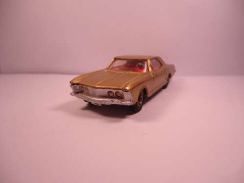 Corgi - Buick Riviera - Repaint - # 245