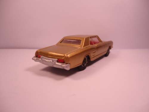 Corgi - Buick Riviera - Repaint - # 245