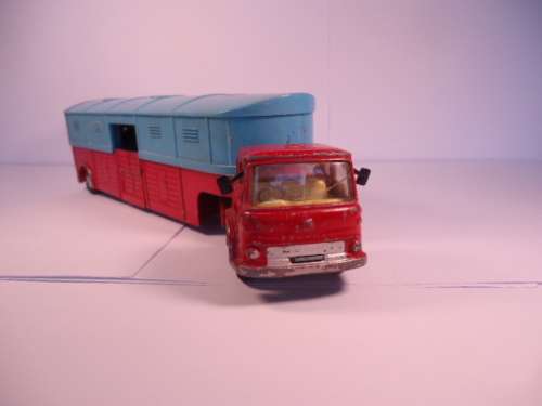 Corgi - Bedford TK Horse Transporter - Chipperfield Circus - # 1130