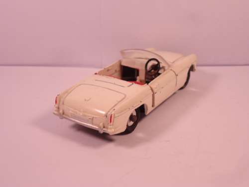 Dinky - MGB - #113