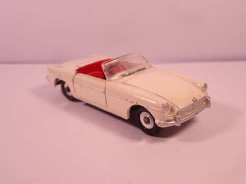 Dinky - MGB - #113
