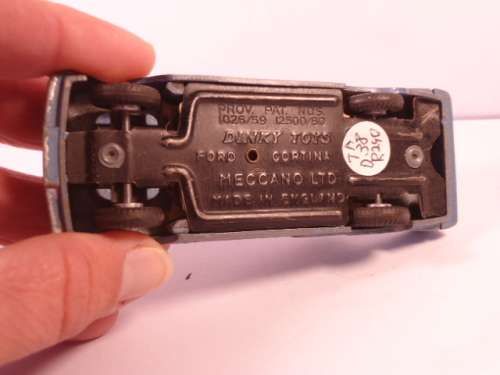 Dinky - Ford Cortina - #139