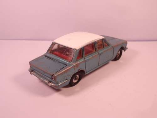 Dinky - Triumph 2000 - #135