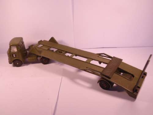 Dinky Toys - AEC Articulated Helicopter Transporter - # 618