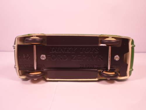 Dinky DeAgostini - Ford Zephyr Saloon - # 162