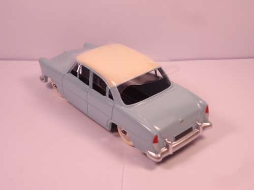 Dinky DeAgostini - Simca Versailes - # 24Z