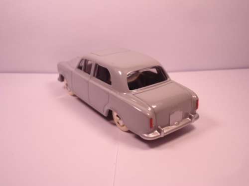 Dinky DeAgostini - Peugeot 403 - with windows - # 521