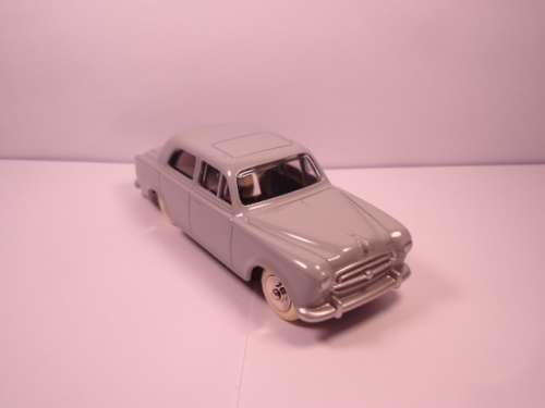 Dinky DeAgostini - Peugeot 403 - with windows - # 521
