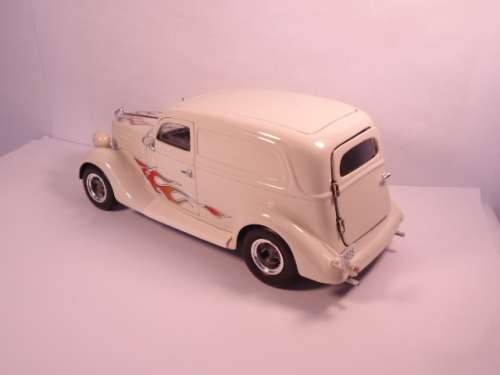 Unique Replicas - 1935 Ford Sedan Delivery - Street Rod Version - #78401