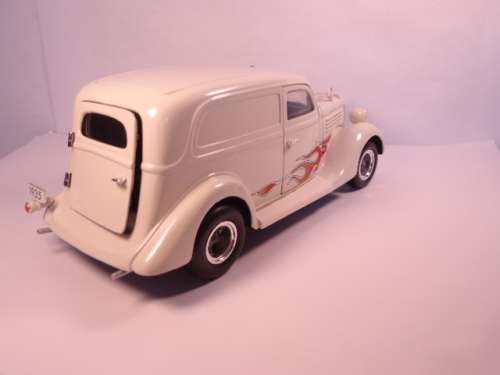Unique Replicas - 1935 Ford Sedan Delivery - Street Rod Version - #78401