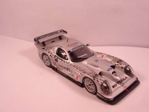 Auto Art - Panoz Esparante GTR-1 #3 Team Visteon Motorola - #69851