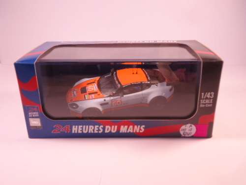 Ixo - Aston Martin V8 Vantage No.60 - Le Mans 2011 - F.Giroix + M.Wainwright + R.Goethe - LMM221