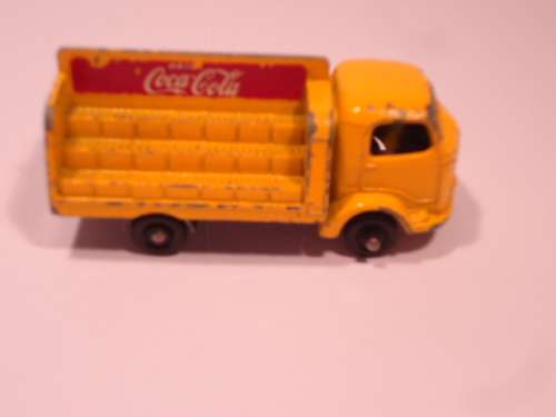 Matchbox Regular Wheels - Coca Cola Lorry - even crates - BPW - # 37B