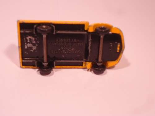 Matchbox Regular Wheels - Coca Cola Lorry - even crates - BPW - # 37B