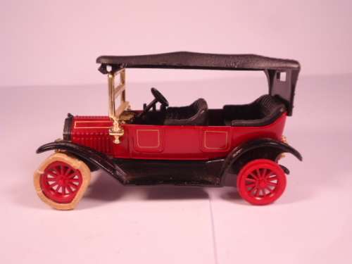Ertl - 1912 Buick Model 35 - #5 in a series of vintage models - # 2428