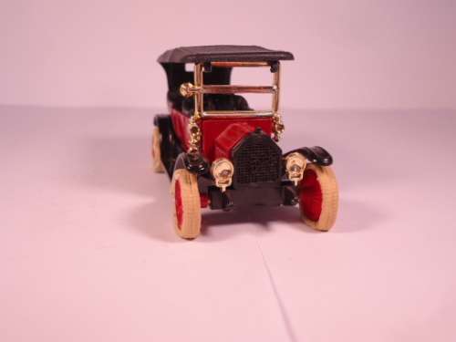 Ertl - 1912 Buick Model 35 - #5 in a series of vintage models - # 2428