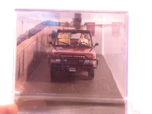 James Bond 007 - Range Rover Convertible with 1 figurine - Octopussy