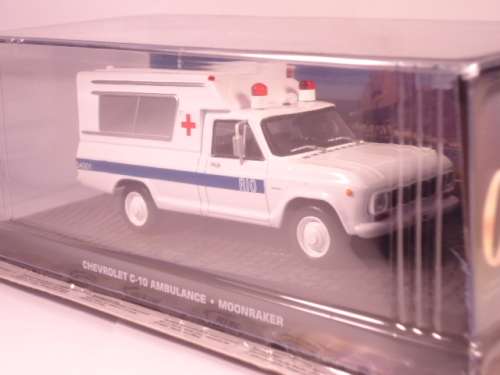 James Bond 007 - Chevrolet C-10 Ambulance #04001 - Moonraker